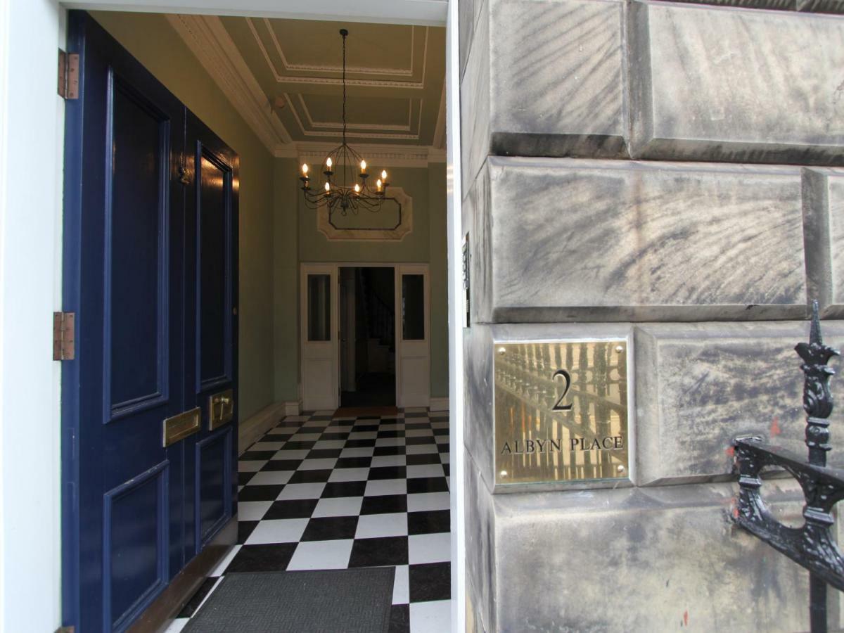 Escape To Edinburgh @ Albyn Place Exterior photo